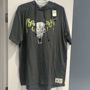 Under Armour Men's Charcoal Hoodie with Neon Snake Design M